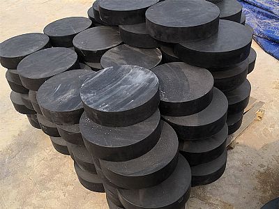 通江县板式橡胶支座由若干层橡胶片与薄钢板经加压硫化
